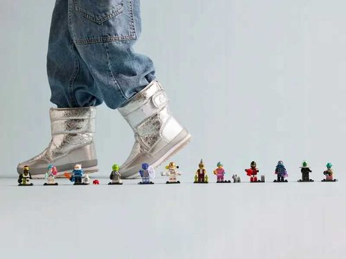 71046 - lego minifigures - kosmos seria 26 na Arena.pl