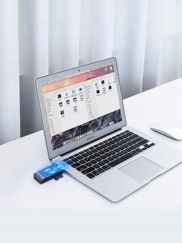 Czytnik kart pamięci USB UGREEN (USB 3.0) na Arena.pl