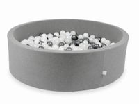 Suchy basen szary 130x40 z piłeczkami 700 sztuk (białe, perłowe, metaliczny grafit)