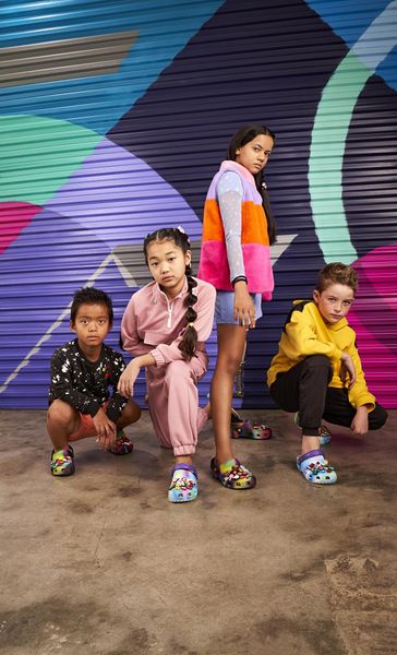 Dziecięce Buty Chodaki Crocs Baya Seasonal Printed 209729 Clog 25-26 zdjęcie 10