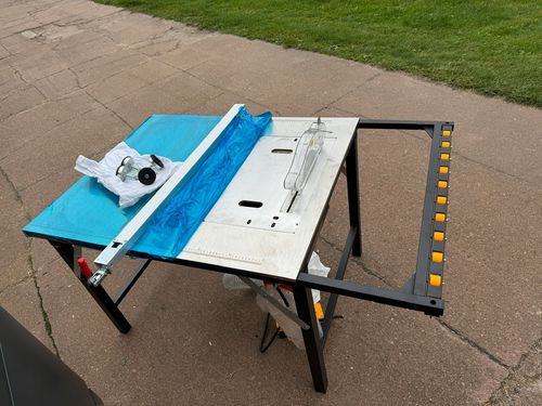Piła stołowa z podcinakiem pilarka ze stolem przenośna mobilna formatowa na Arena.pl