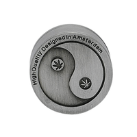 młynek metalowy yin yang 3-część 4 cm