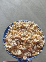 Pasza dla drobiu kukurydziana gnieciona ćwiartki grubomielona karma kury