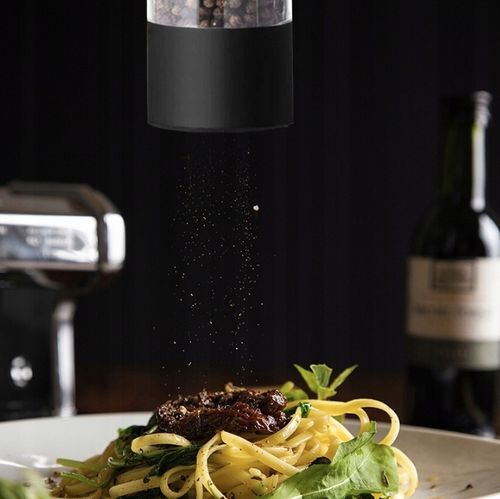 MŁYNEK ELEKTRYCZNY DO PIEPRZU I SOLI PRZYPRAW LED na Arena.pl