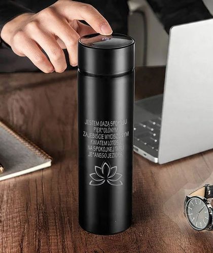 KUBEK TERMICZNY LED jESTEM OAZĄ SPOKOJU GRAWER na Arena.pl