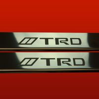 Listwa progowa TOYOTA YARIS MK2 TRD Stal nierdzewna 304 połysk 2szt