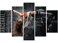 OBRAZ DZIEWCZYNA TAŃCZĄCA BREAKDANCE