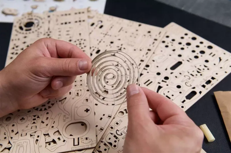 Puzzle 3D UGEARS Stegozaur zdjęcie 8