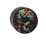 Metalowy Młynek do Tytoniu Suszu Czarny z Czachą bez Emocji Kolorowe Ciapki