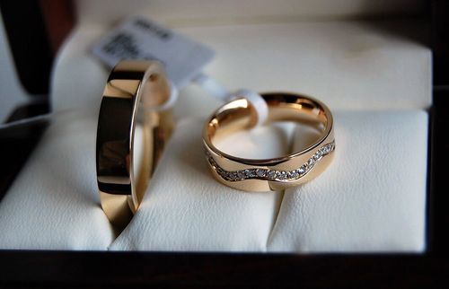 Złota obrączka XZX1749 na Arena.pl