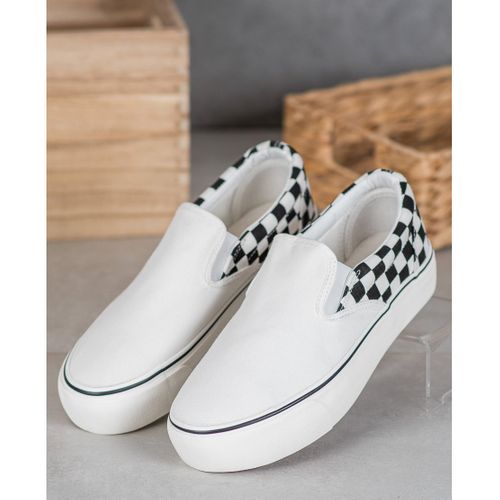 Białe Slipony Na Platformie r.40 na Arena.pl