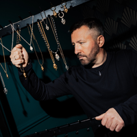 naszyjnik z onyksów, z połówką mikrofonu z kolekcji colibra x pan lektor