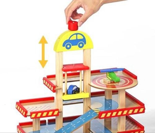 drewniany garaz na Arena.pl