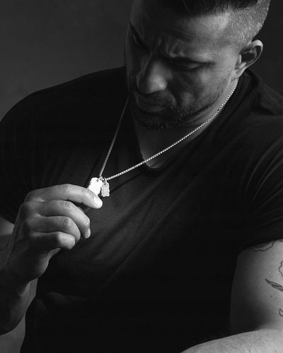 Srebrny wisiorek STONEHENGE na Arena.pl