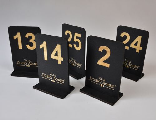 numerek numerki z logo na stolik do restauracji 10x15cm 10szt na Arena.pl