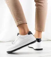 Białe sneakersy z łańcuszkiem Maring 38