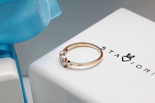 Złoty pierścionek PZD5400 - Diament na Arena.pl