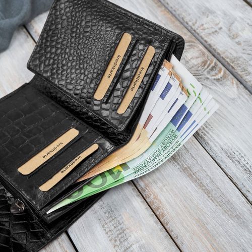 portfel damski skórzany mały czarny croco w orientacji poziomej na Arena.pl