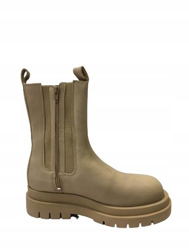 Botki Pavement Teodora Nubuck R40 na Arena.pl