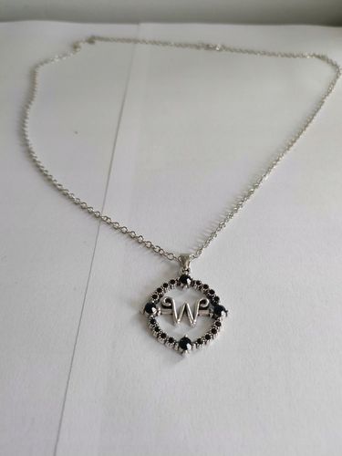 Gotycki Naszyjnik Łańcuszek z Wednesday Addams Serial Goth Filmowy Prezent na Arena.pl