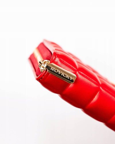 czerwony portfel damski ze skóry ekologicznej z pikowanym panelem - rovicky na Arena.pl