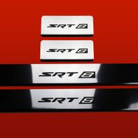 Listwa progowa JEEP GRAND CHEROKEE MK4 WK2 SRT8 Stal nierdzewna 304 połysk