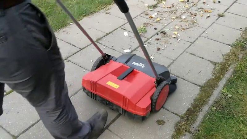 HAAGA STARMIX 255 ZAMIATARKA RĘCZNA PROWADZONA URZĄDZENIE SPRZĄTAJĄCE Z SYSTEMEM TURBO 55cm KLASA PREMIUM EWIMAX-OFICJALNY DYSTRYBUTOR - AUTORYZOWANY DEALER HAAGA zdjęcie 13