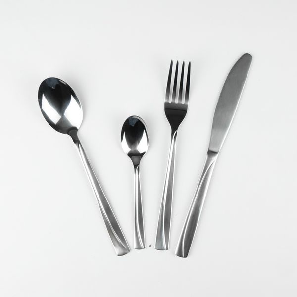 Sztućce w WALIZCE EKSKLUZYWNE 72 elementy na 12 OSÓB zdjęcie 4