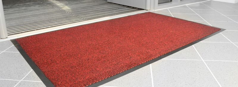 Wycieraczka wewnętrzna wejściowa do butów Vyna-Plush 60x90 cm czerwona zdjęcie 3