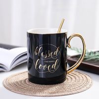 Kubek Ceramiczny - CZARNY - Ze Złotą Łyżeczką A