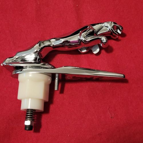 Emblemat Jaguar chromowany na maskę samochodu znaczek ozdobny celownik na Arena.pl