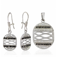 SREBRNY KOMPLET Z CZARNYMI I BIAŁYMI CYRKONIAMI PRÓBA SREBRA 925 AŻUROWY