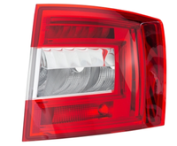 Skoda Octavia 17-20 Kombi Lampa tylna LED prawa