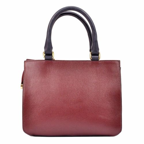 Innue V8282 na Arena.pl