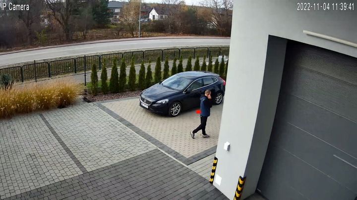 BEZPRZEWODOWA KAMERA OBROTOWA ZEWNĘTRZNA WIFI CZARNA 8Mpx 4K MONITORING DVS zdjęcie 4