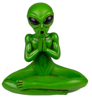 Popielniczka z Obcym Uprawiającym Joge