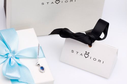 Srebrny wisiorek Staviori na Arena.pl