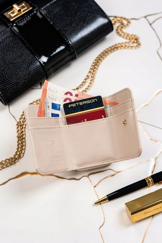 elegancki portfel damski z lakierowanej skóry ekologicznej - peterson na Arena.pl