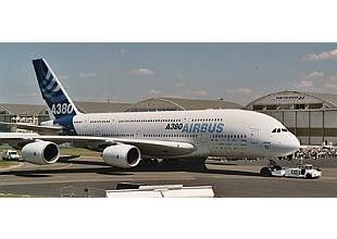 Revell Airbus A 380 na Arena.pl