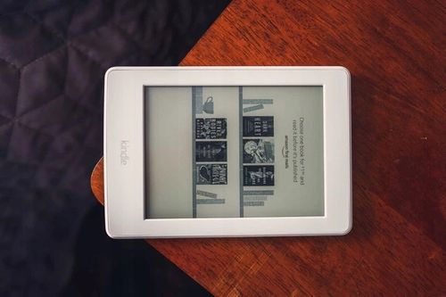 Czytnik e-book Amazon Kindle Paperwhite czarny na Arena.pl