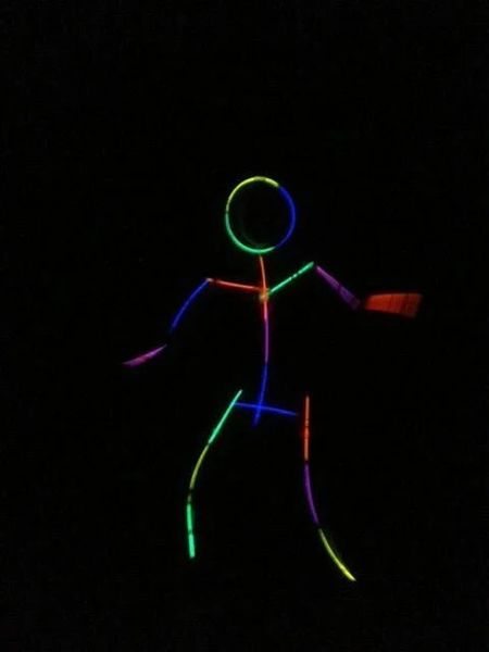 Bransoletki fluorescencyjne świecące w ciemności zdjęcie 3