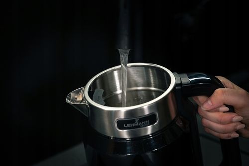 CZAJNIK ELEKTRYCZNY BEZPRZEWODOWY MOC 2200W BEZ ZBĘDNYCH BAJERÓW 2L na Arena.pl