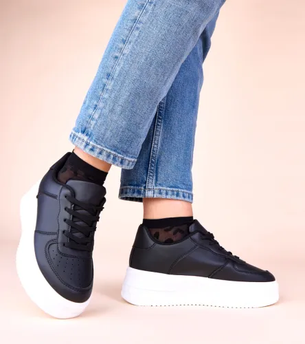 Czarne sneakersy na platformie Avita 40 na Arena.pl