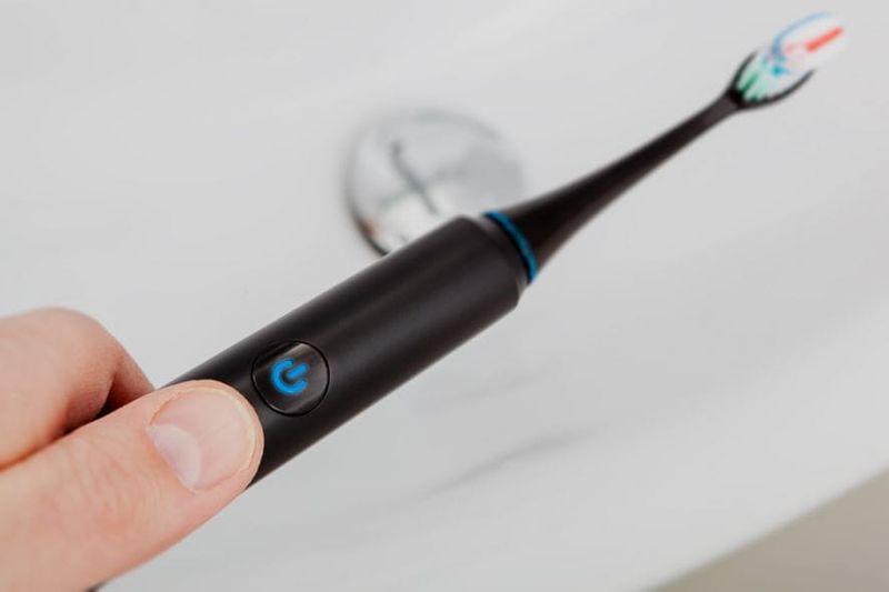 Soniczna szczoteczka do zębów Eldom SD100C Sonica zdjęcie 2