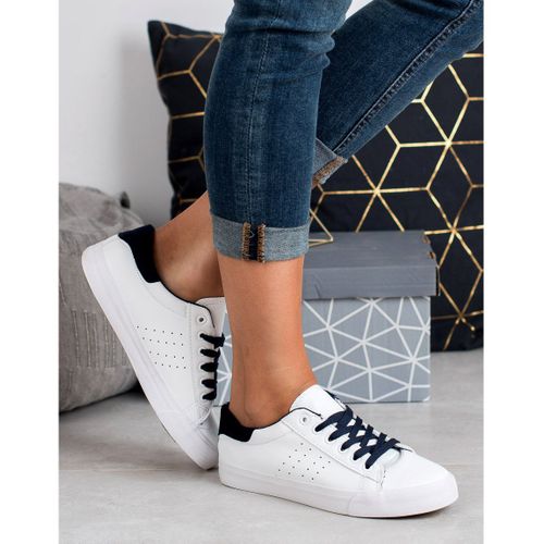 Sznurowane Trampki r.38 na Arena.pl