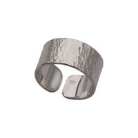 Pierścionek - obrączka młotkowana w srebrze rodowanym 12 (Średnica wewnętrzna 16,33 mm)