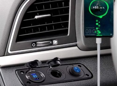 GNIAZDO ZAPALNICZKI Ładowarka USB 2xQC 3.0 WOLTOMIERZ PANEL 3 12/24V Kable na Arena.pl