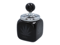 Czarna Popielniczka W Stylu Rasta Z Nadrukiem Liścia Marihuany