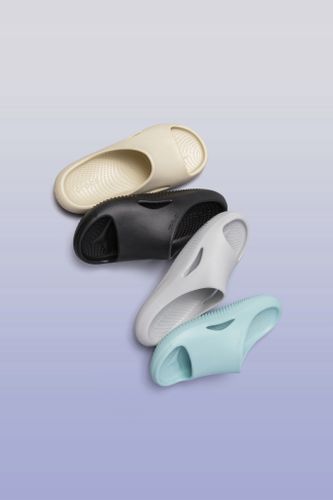 Damskie Klapki Crocs Mellow Recovery 208392 Slide 36-37 na Arena.pl