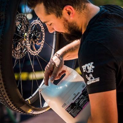 Uszczelniacz do opon Momum Gum+ Tyre Sealant 200ml na Arena.pl